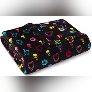 Betsey Johnson Black Throw Blanket with Colorful Skulls and Hearts. New!